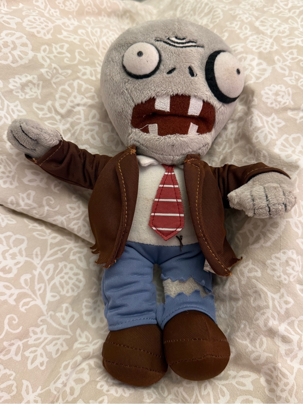 Plants vs Zombies Man Suit Tie Plush 10” 2012 collectible